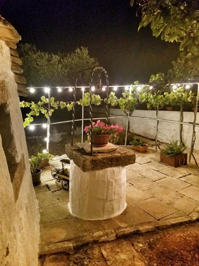 Antico Trullo Immerso Nella Campagna Alberobello Extérieur photo