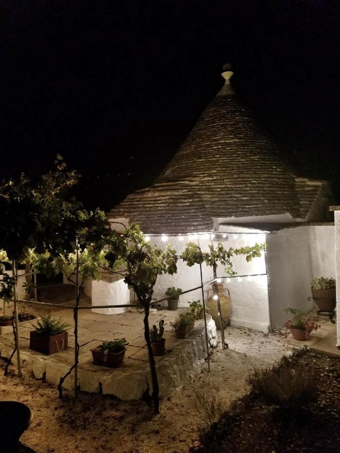 Antico Trullo Immerso Nella Campagna Alberobello Extérieur photo